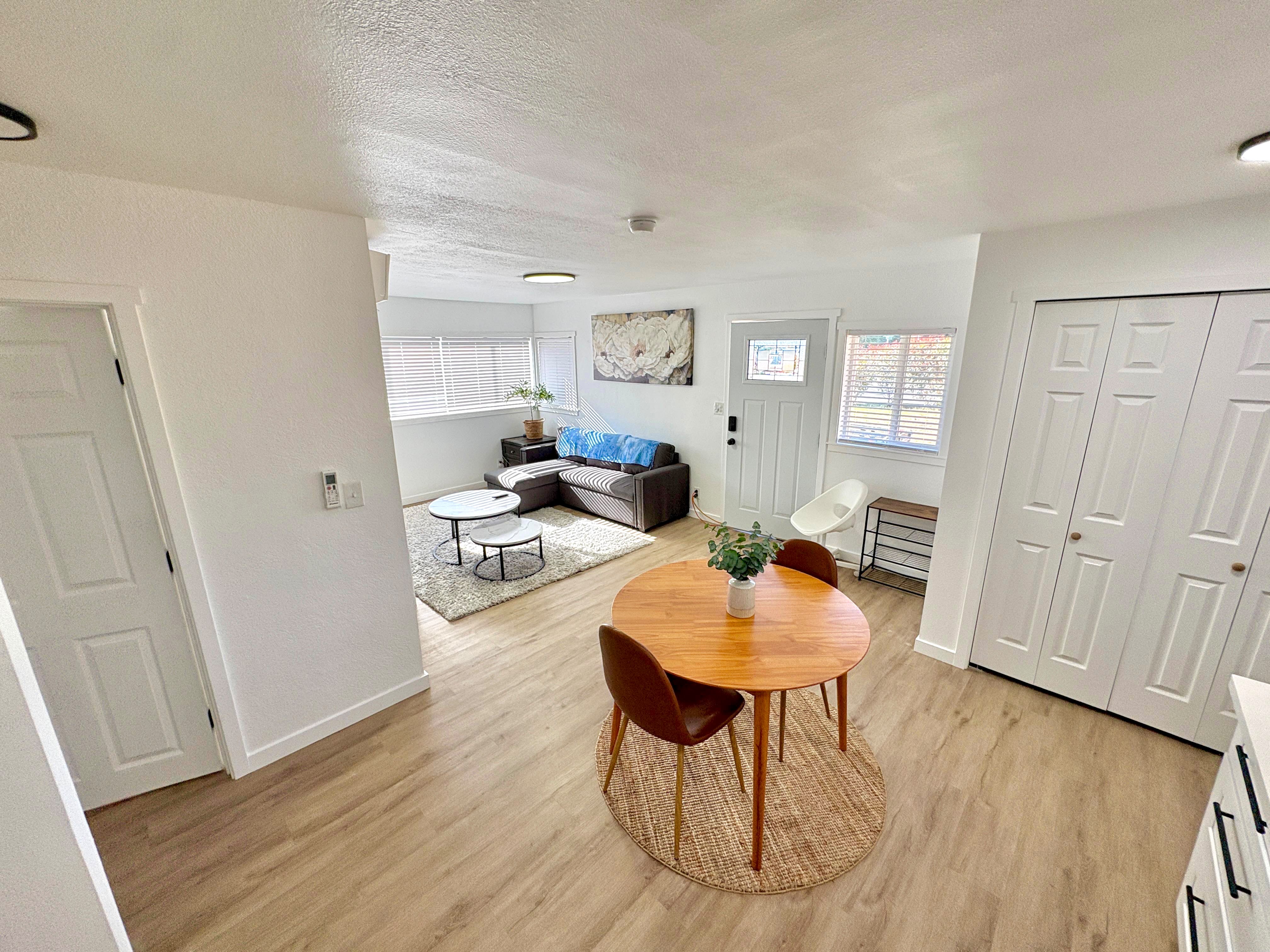 684 Dayton Ave NE — Left Unit — photo 5